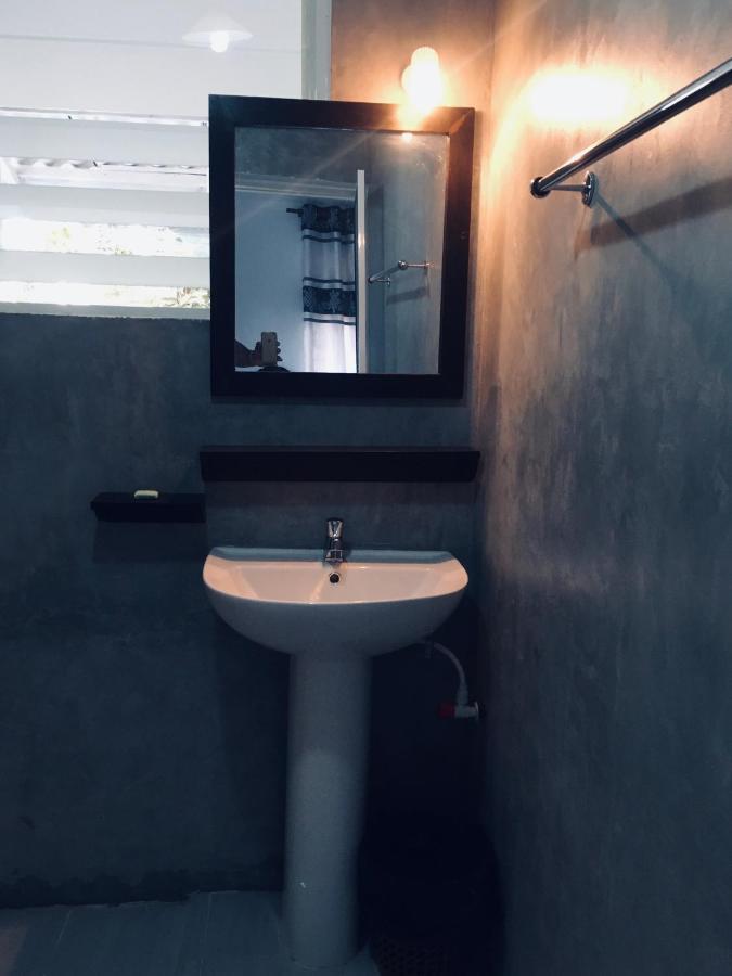 Hiriketiya Orchid Villa Dikwella Exteriör bild